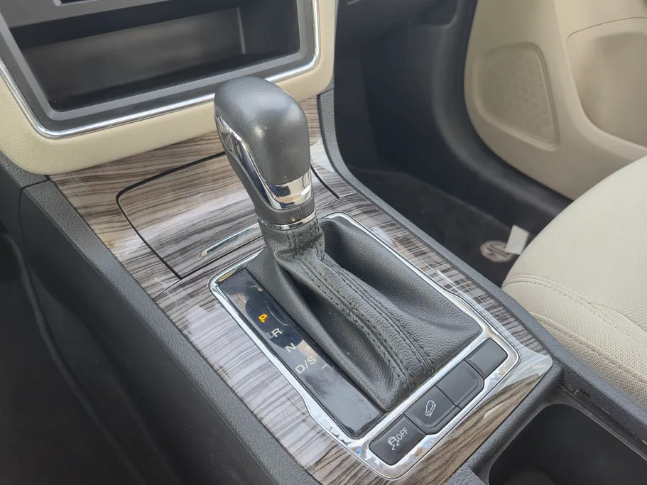 2023 MG RX5 STD 