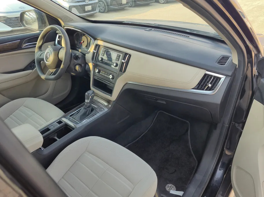 2023 MG RX5 STD 