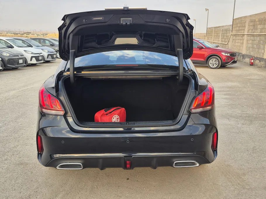 ام جي جي تي LUX 2024 