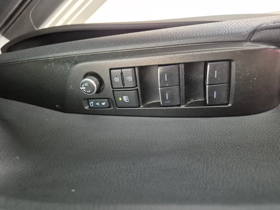 2025 Toyota Camry  E Plus HEV 