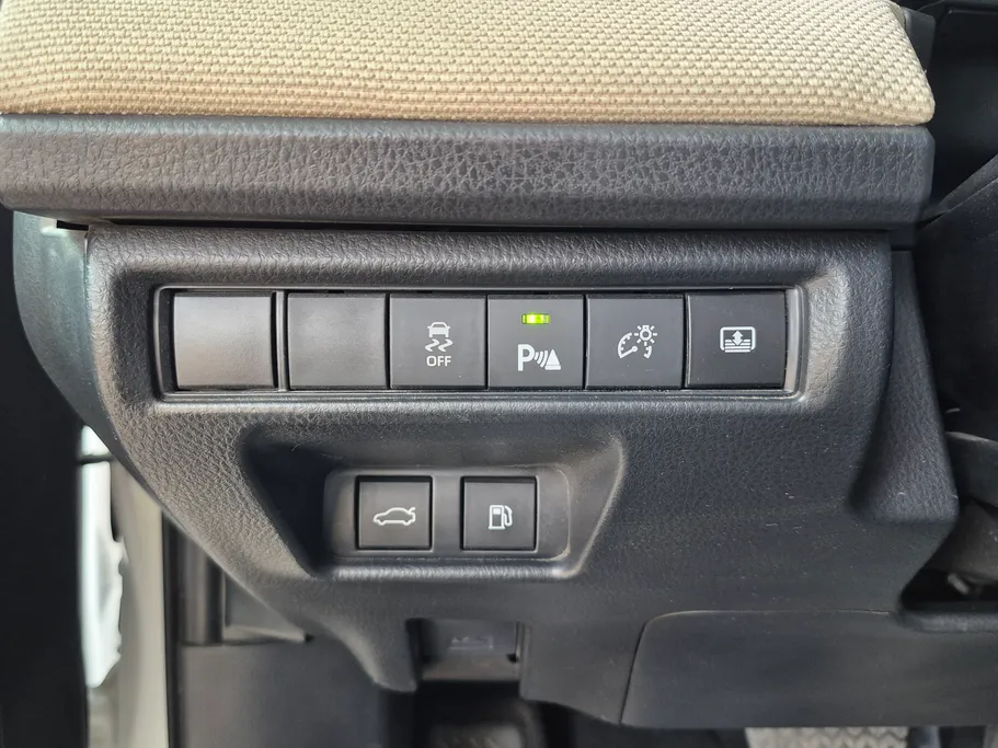 2025 Toyota Camry  E Plus HEV 