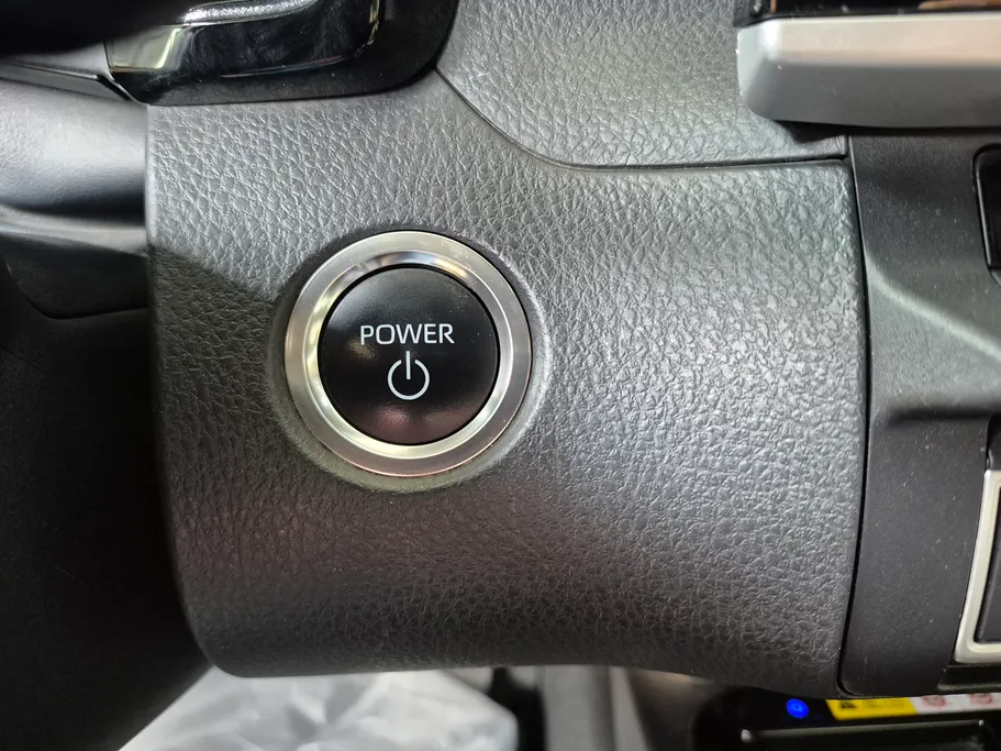 2025 Toyota Camry  E Plus HEV 