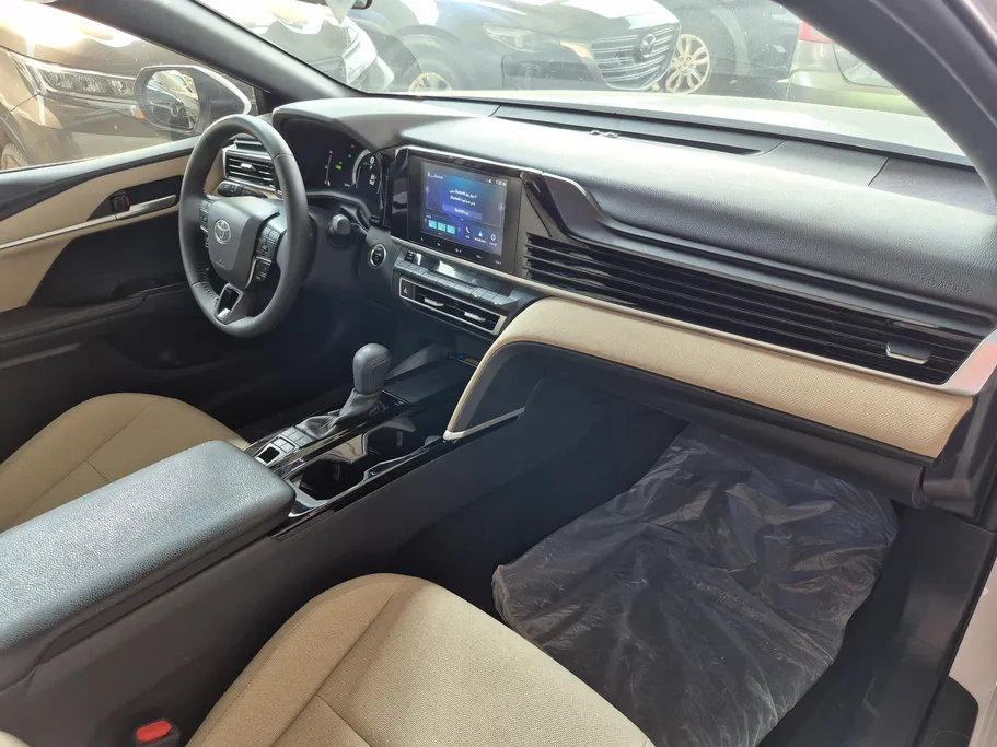 2025 Toyota Camry  E Plus HEV 
