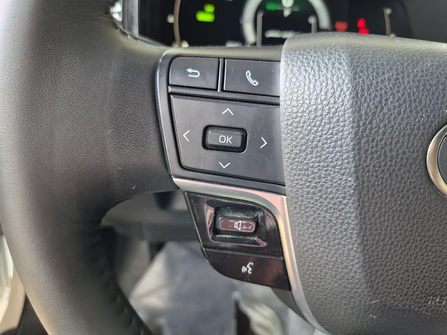 2025 Toyota Camry  E Plus HEV 