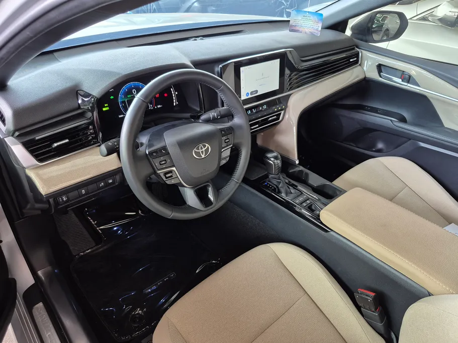 2026 Toyota Camry  LE HEV 