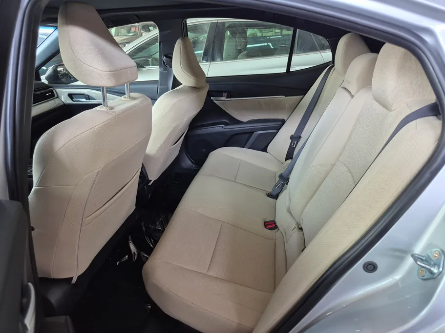2026 Toyota Camry  LE HEV 