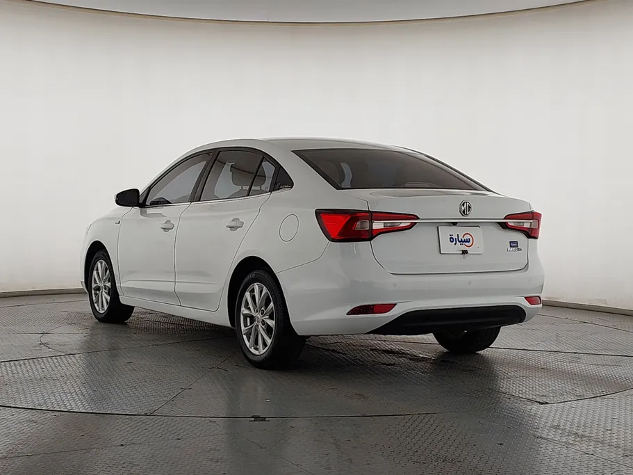 2023 MG 5 COM 
