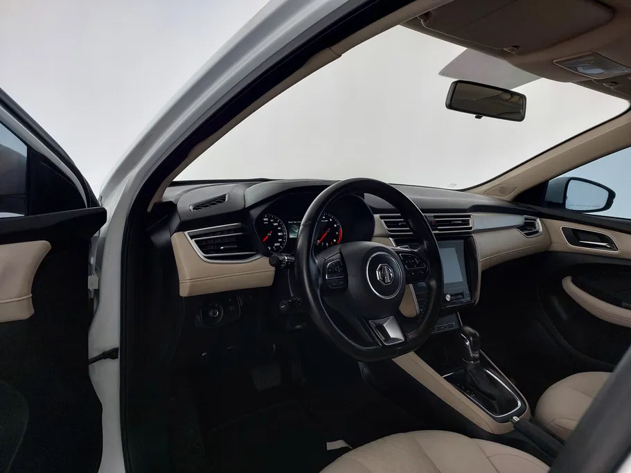 2023 MG 5 COM 