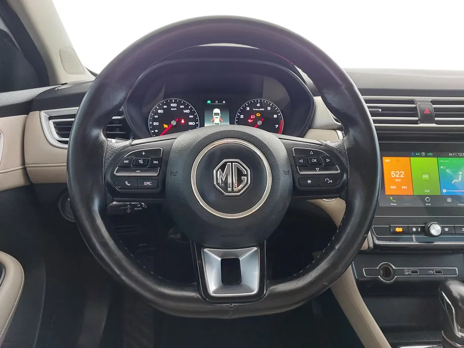 2023 MG 5 COM 