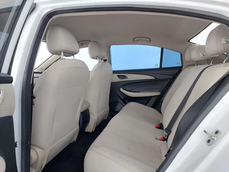 2023 MG 5 COM 