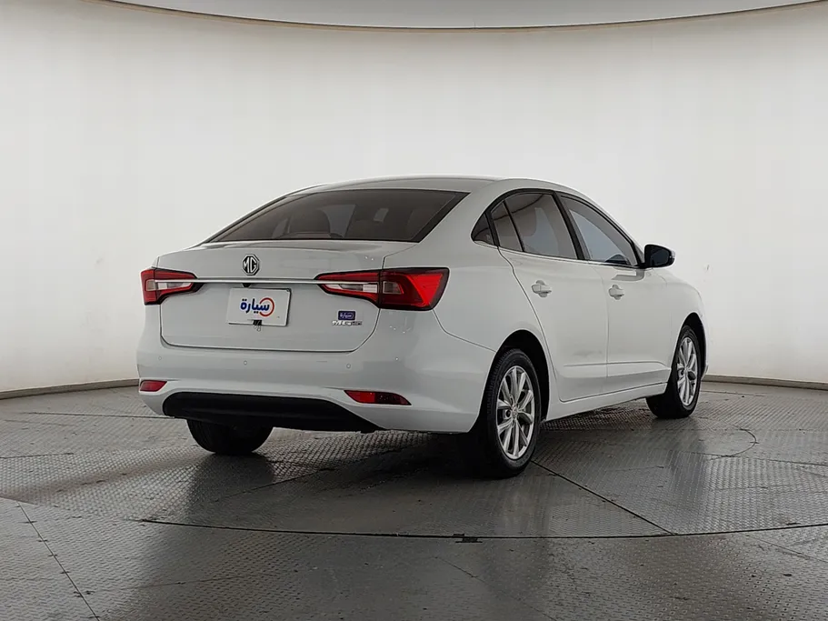2023 MG 5 COM 