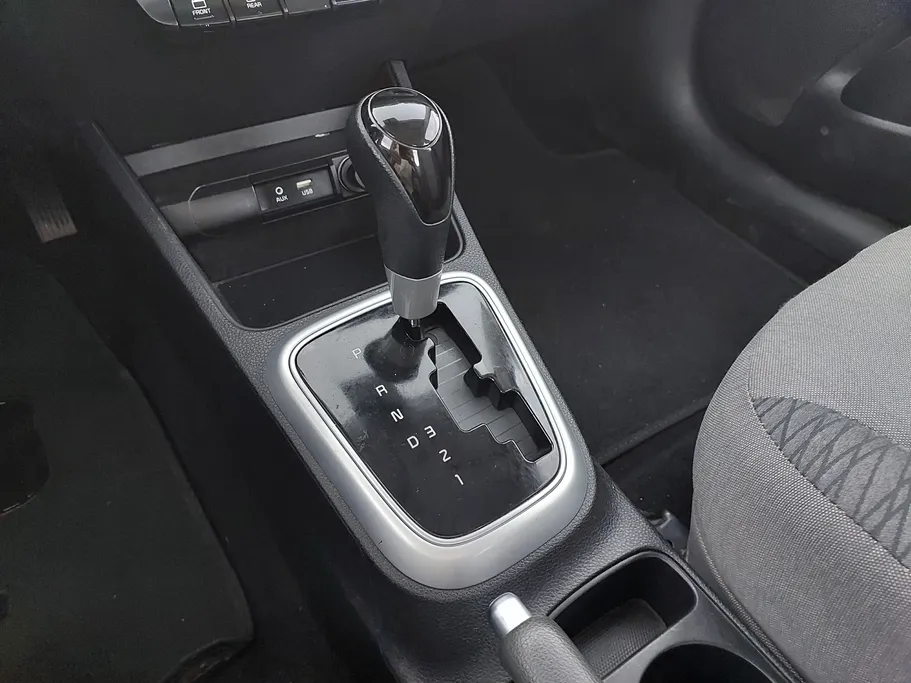 2022 Kia Pegas LX 