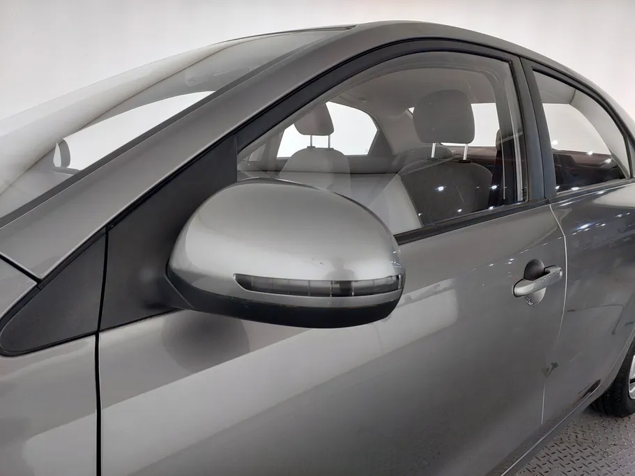 2022 Kia Pegas LX 