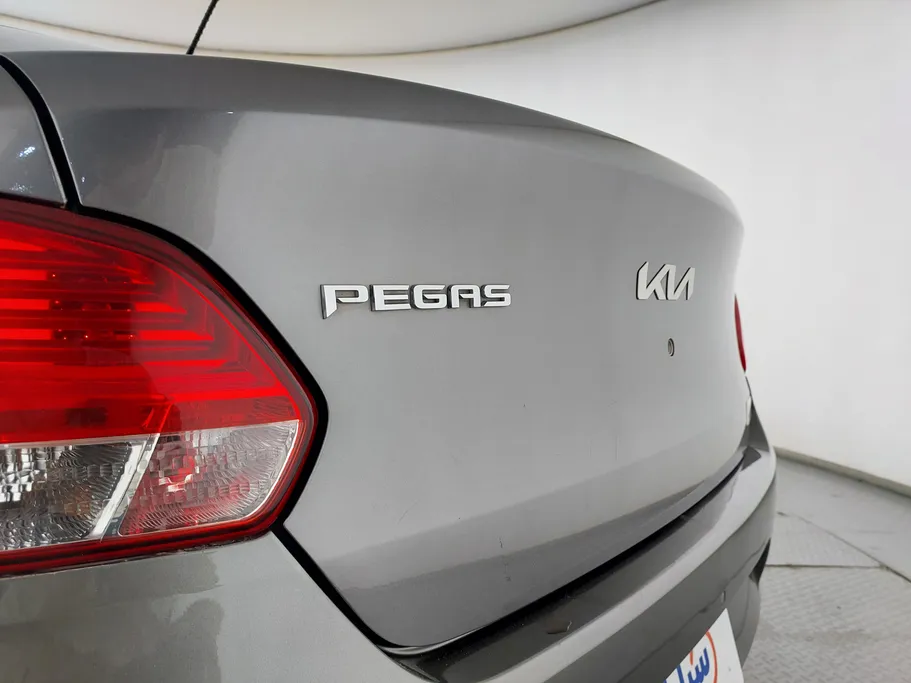 2022 Kia Pegas LX 