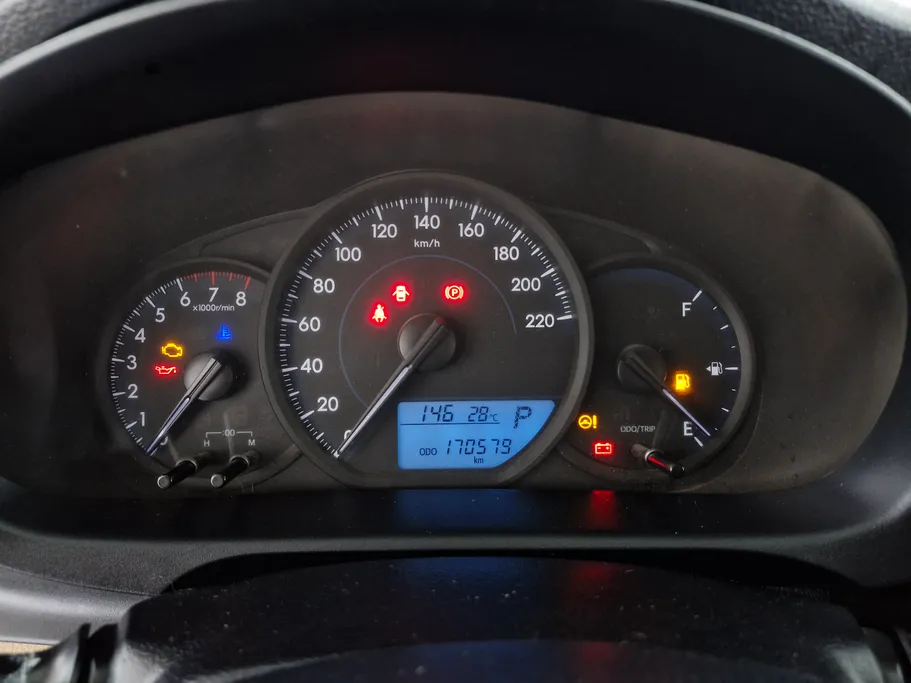 2022 Toyota Yaris  Y 