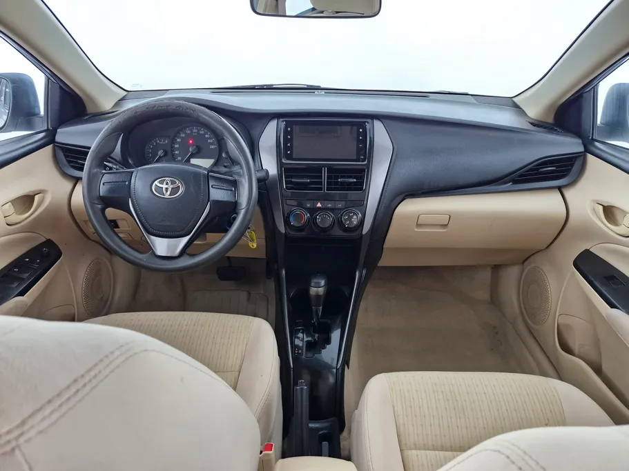 2022 Toyota Yaris  Y 