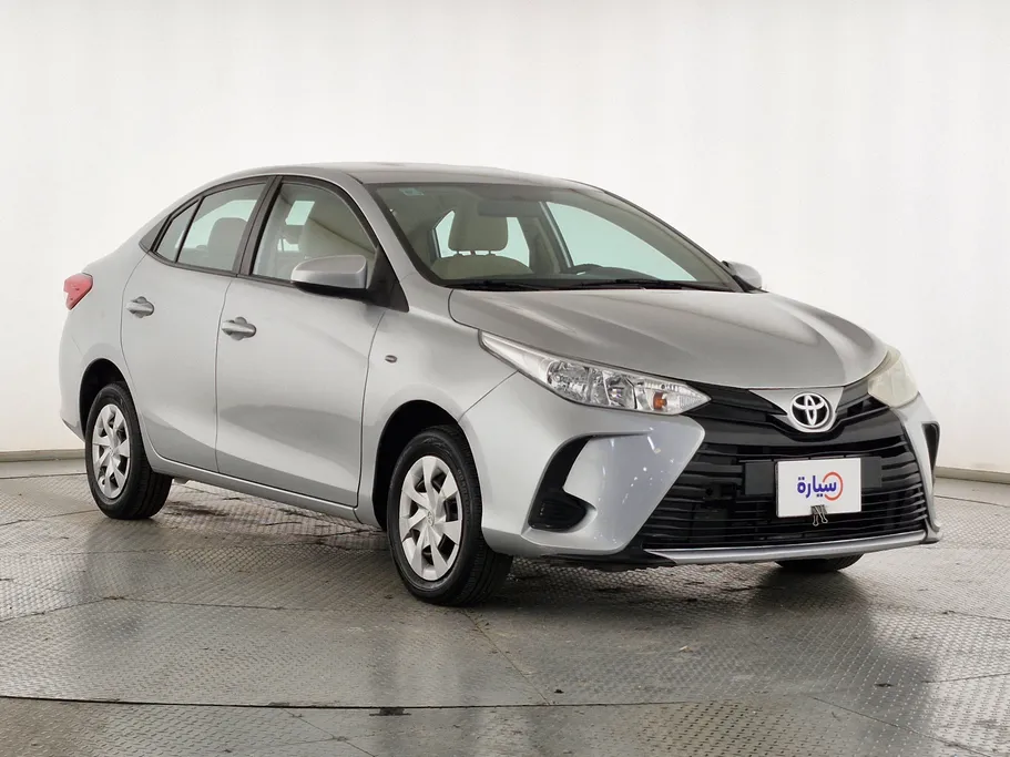 2022 Toyota Yaris  Y 