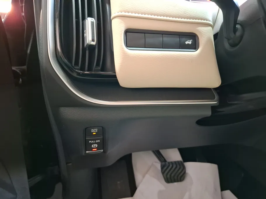 2026 Nissan Patrol LE 