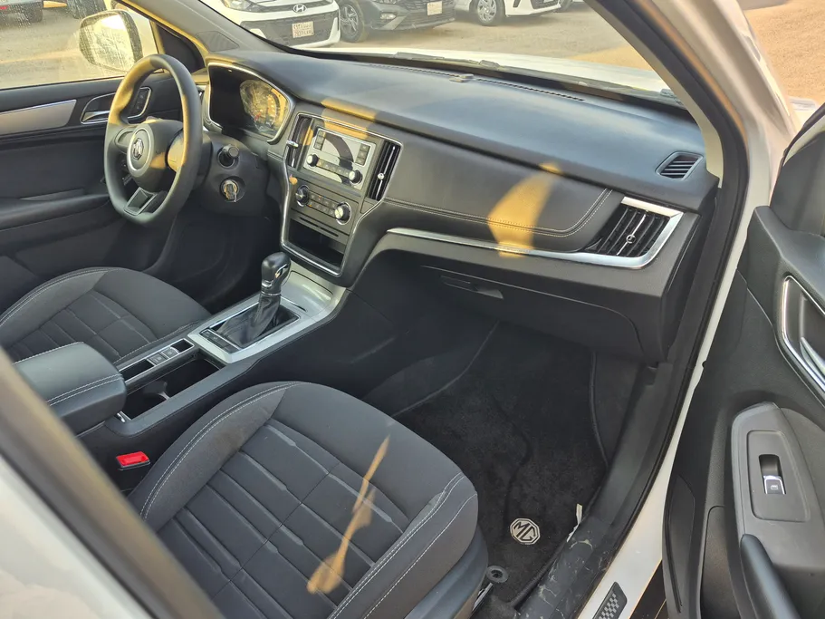 2023 MG RX5 STD 