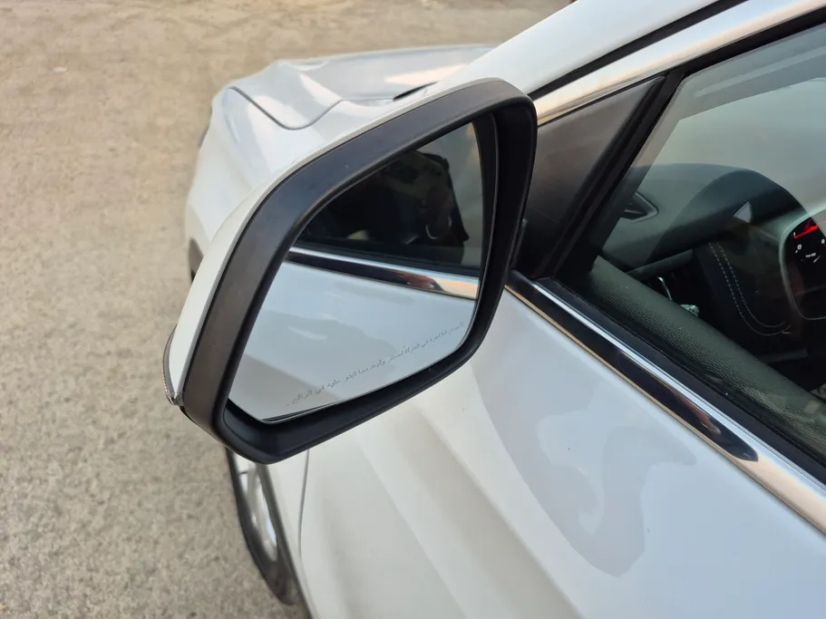 2023 MG RX5 STD 