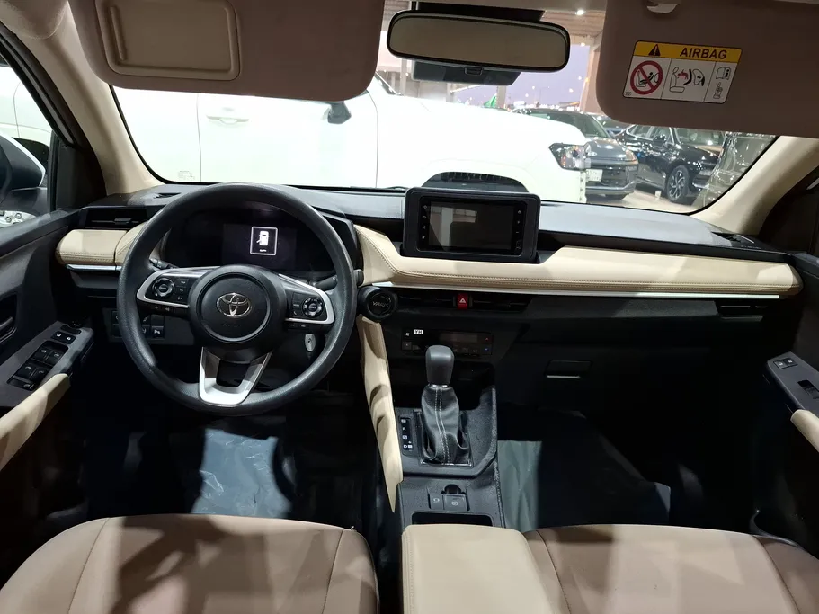 2024 Toyota Yaris  Y Plus 
