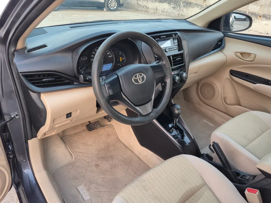 2022 Toyota Yaris  Y 