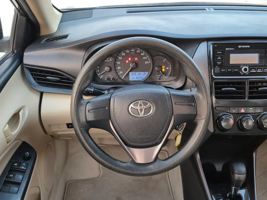 2022 Toyota Yaris  Y 