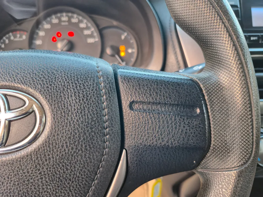 2022 Toyota Yaris  Y 