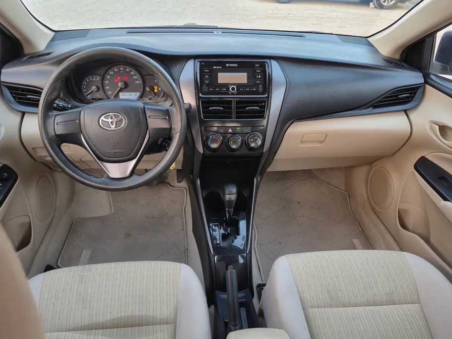 2022 Toyota Yaris  Y 