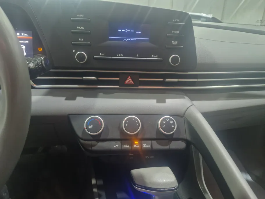 2022 Hyundai Elantra Fleet 