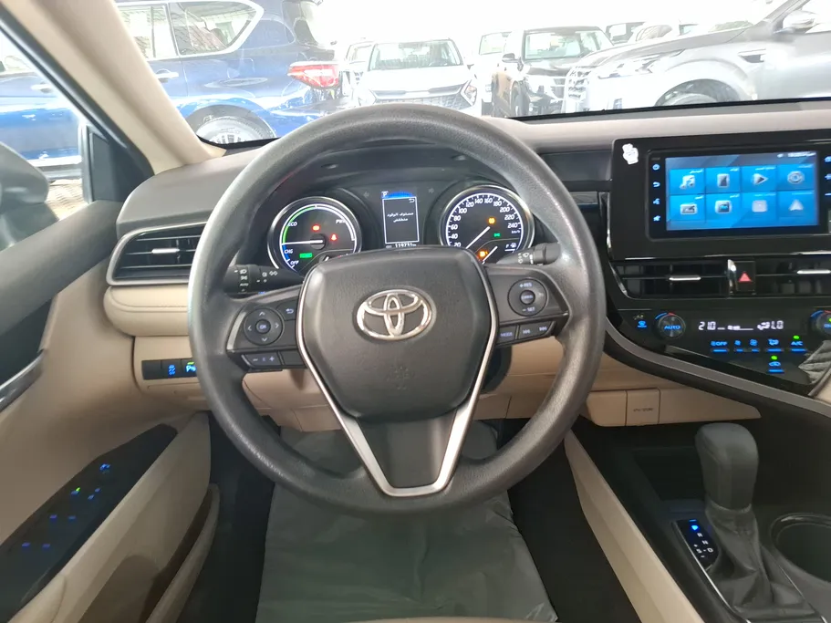 2024 Toyota Camry  LE HEV 