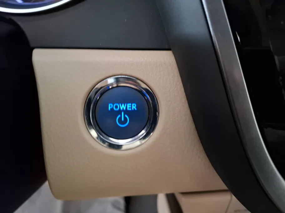 2024 Toyota Camry  LE HEV 
