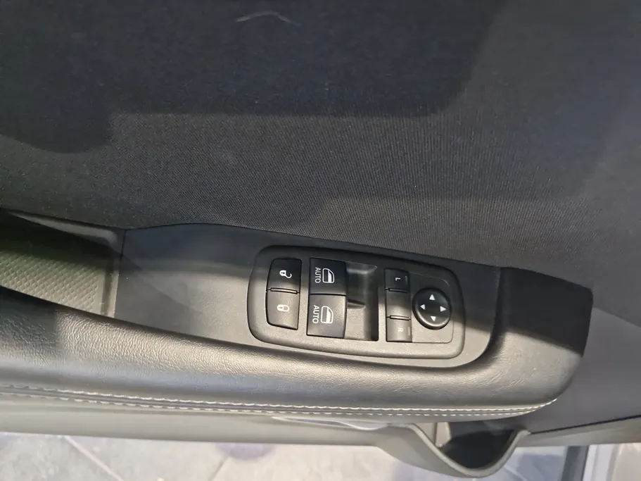دودج تشالنجر SXT 2021 