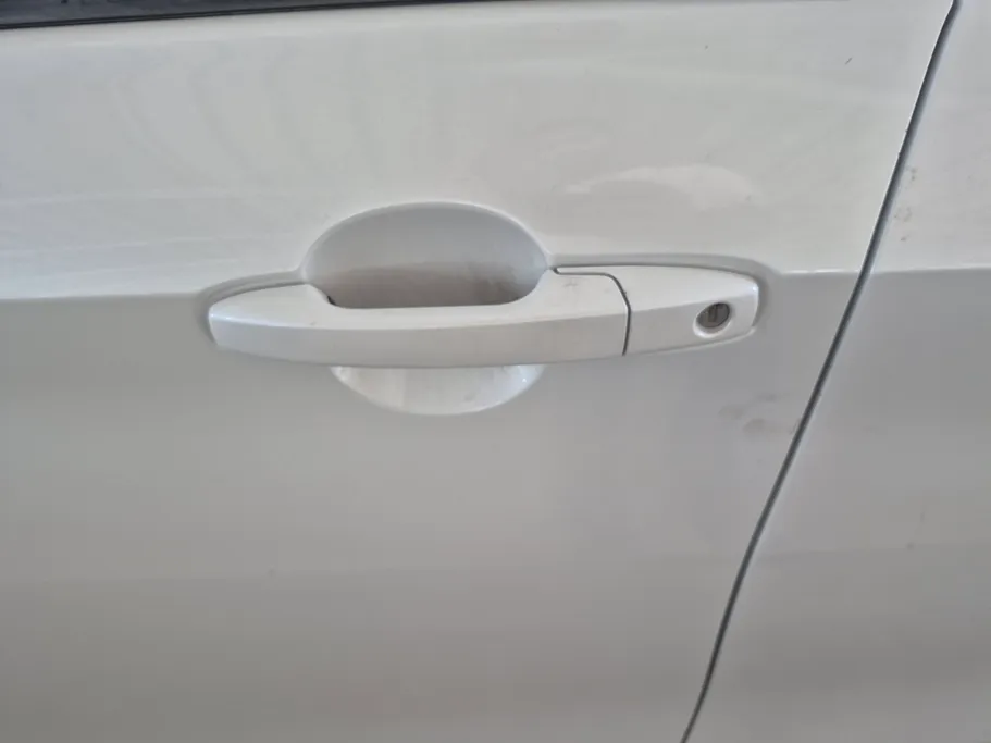 2024 Toyota Yaris  Y 