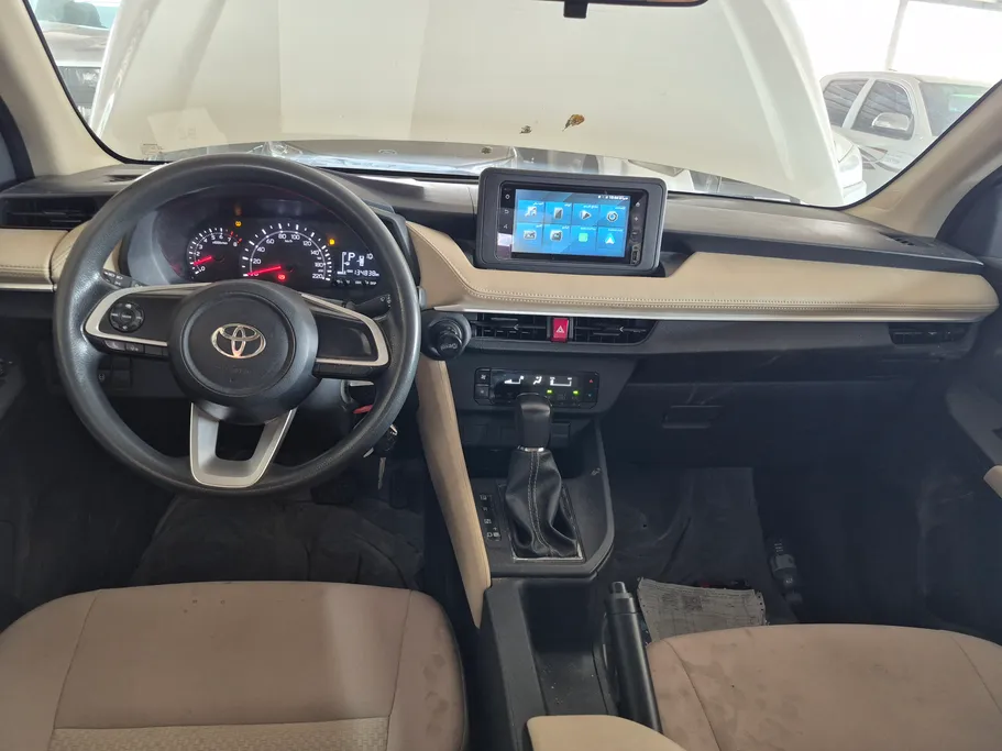 2024 Toyota Yaris  Y 