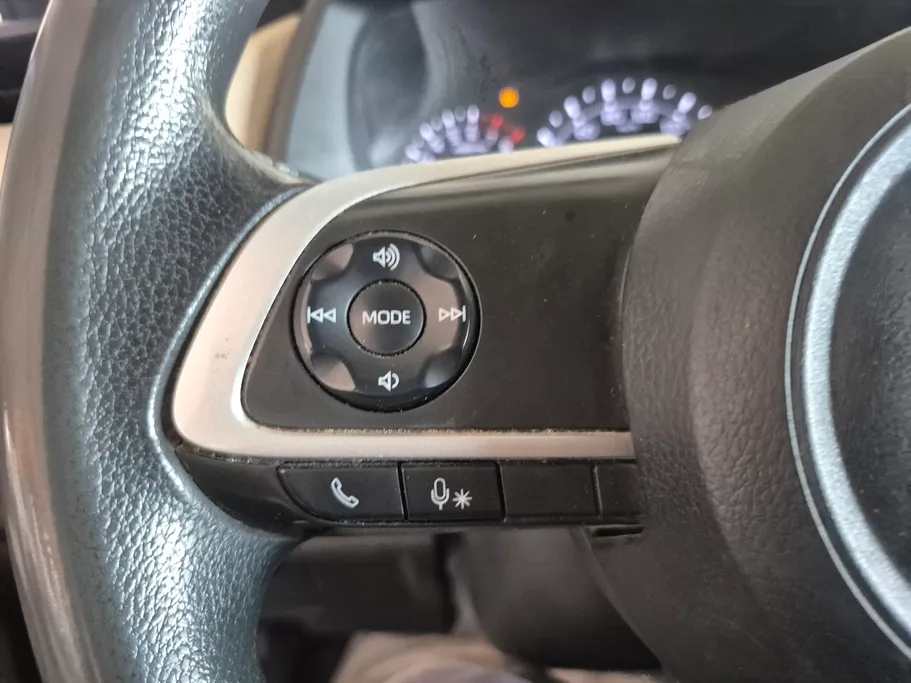 2024 Toyota Yaris  Y 