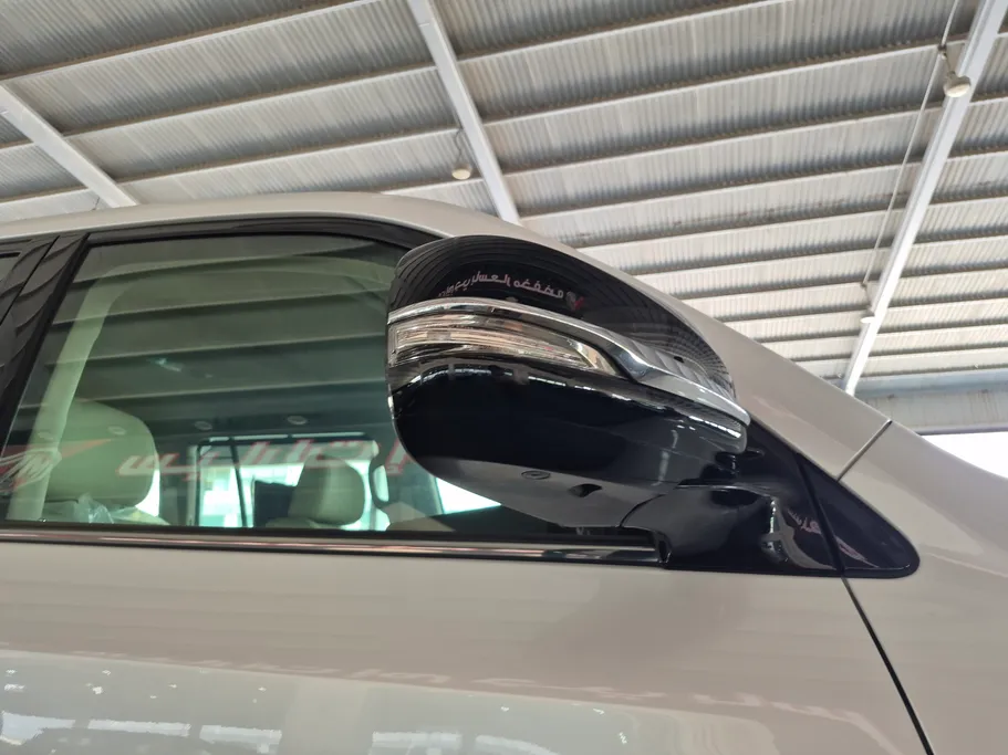2021 Lexus LX 570 S 