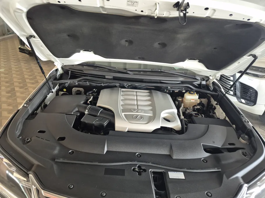 2021 Lexus LX 570 S 