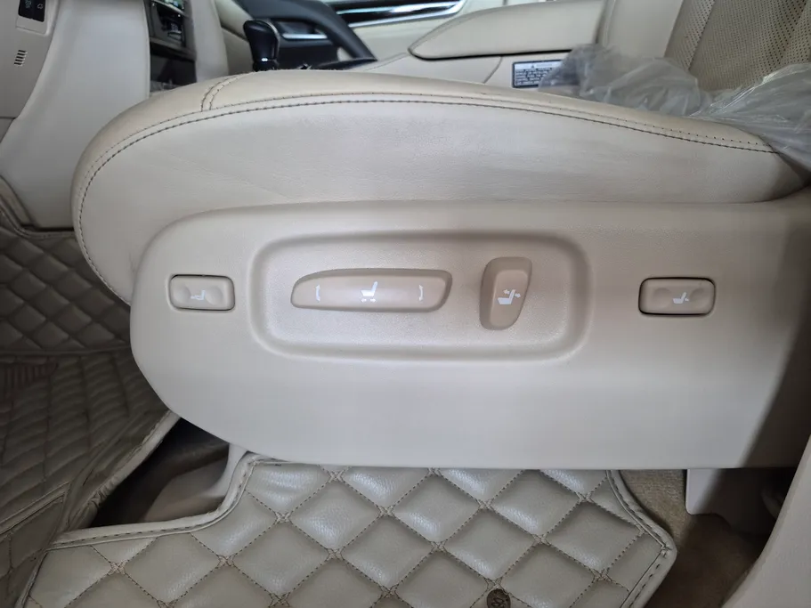 2021 Lexus LX 570 S 