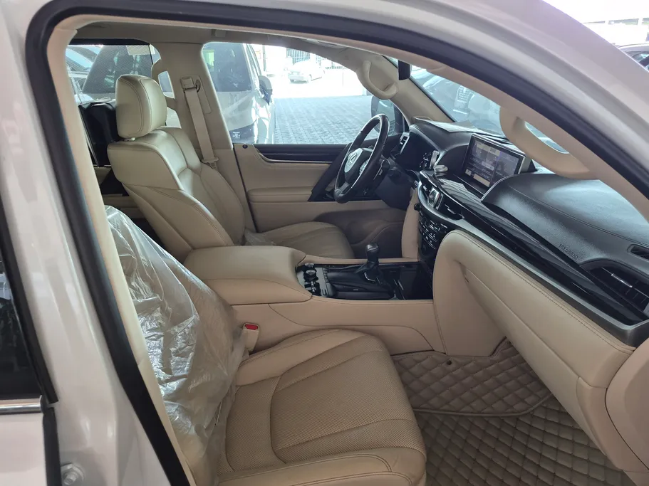 2021 Lexus LX 570 S 