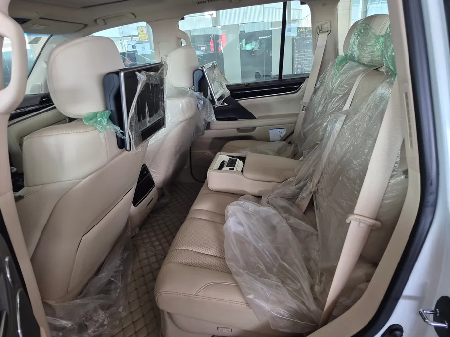 2021 Lexus LX 570 S 
