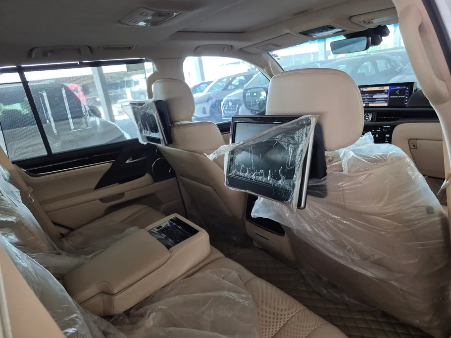 2021 Lexus LX 570 S 