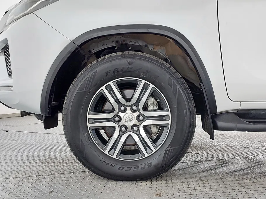 2024 Toyota Fortuner GX2 4x4 
