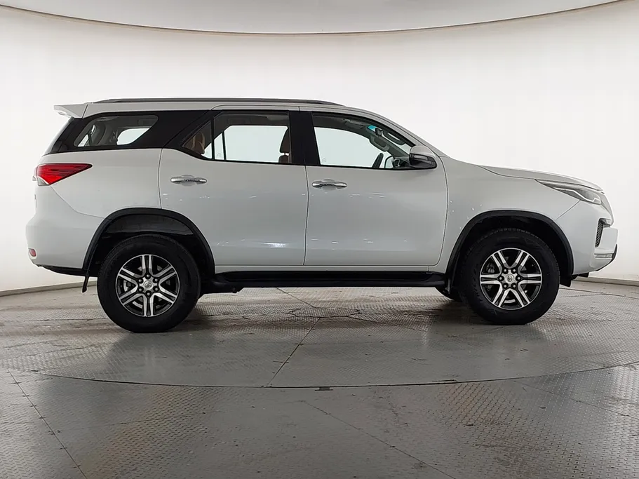 2024 Toyota Fortuner GX2 4x4 