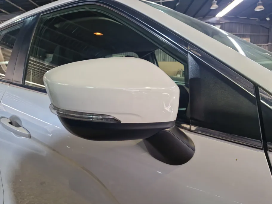 ميتسوبيشي اكلبس كروس GLX 2020 