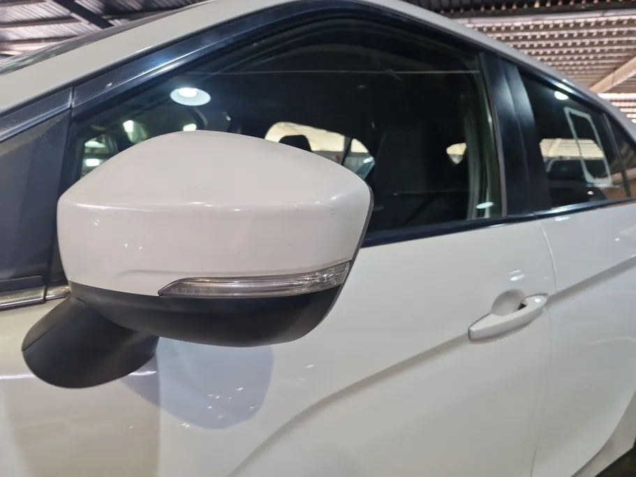 ميتسوبيشي اكلبس كروس GLX 2020 