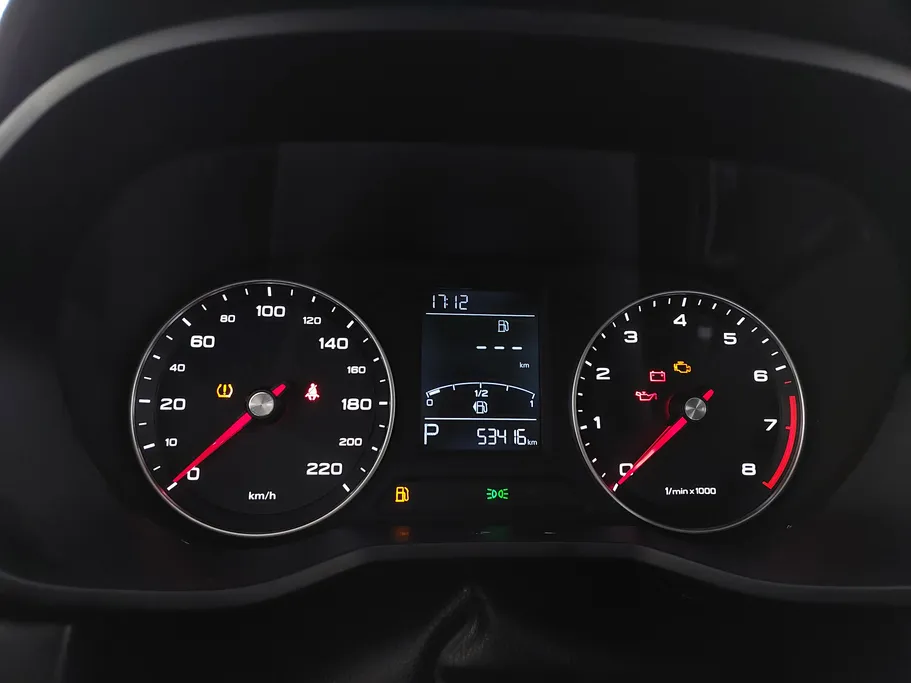 ام جي 5 STD 2023 