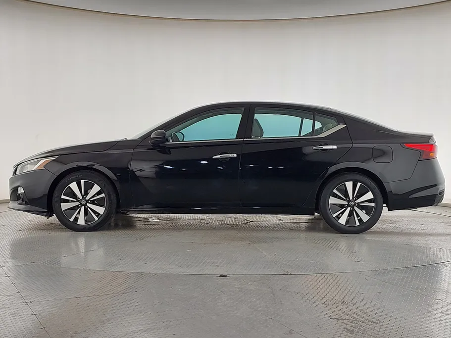 2021 Nissan Altima SV 