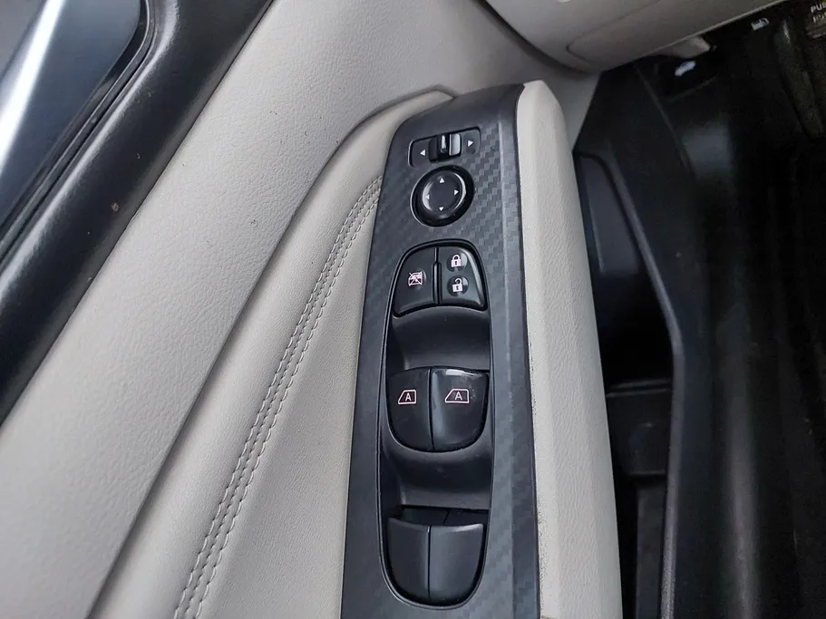 2021 Nissan Altima SV 