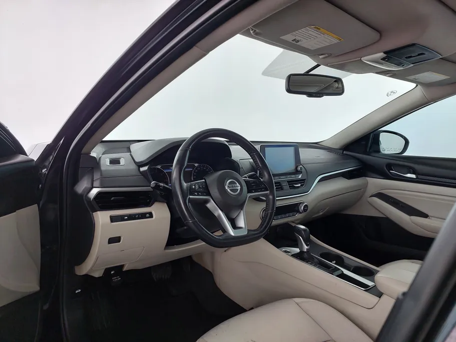 2021 Nissan Altima SV 